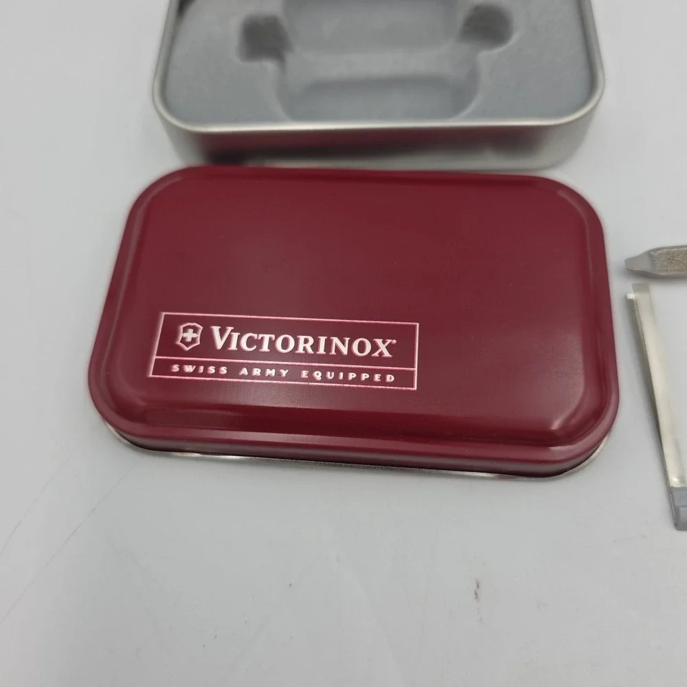 Victorinox Officer Suisse Swiss Army Knife Multi Tool CABOT Red New In Box